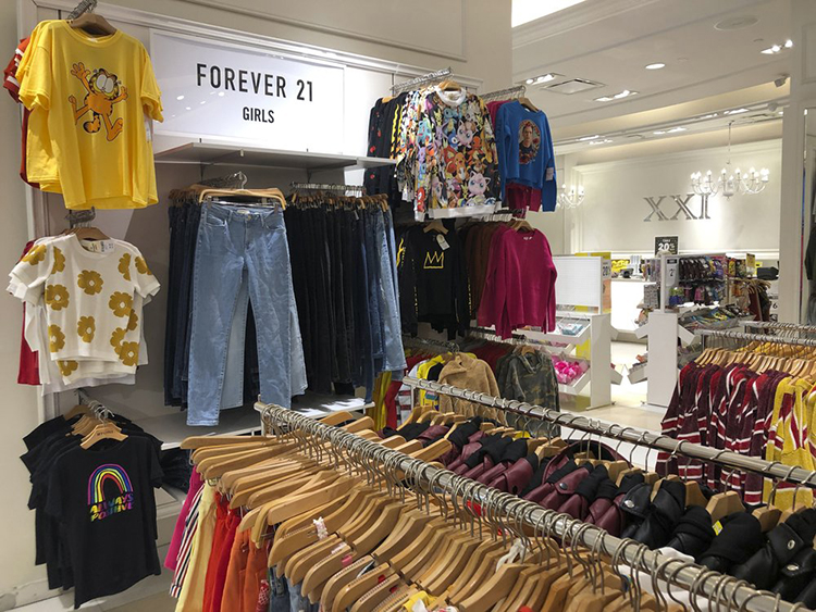 Forever 21 bankruptcy reflects teens’ new shopping behavior