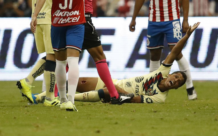 Giovani Dos Santos es operado con éxito tras lesión en el Clásico