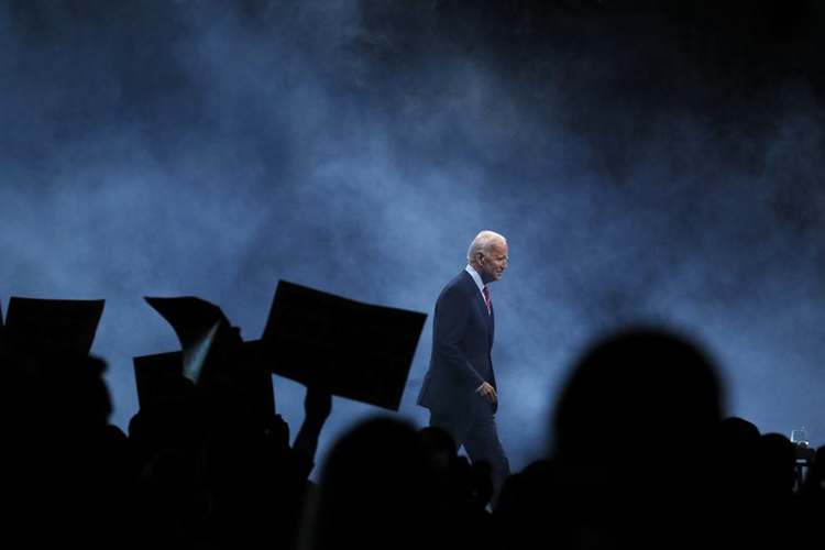 Aval político a Biden refleja la batalla por el voto latino
