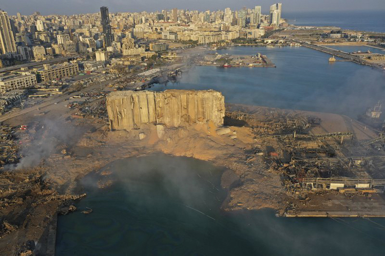 Negligencia, posible causa de la explosión en Beirut