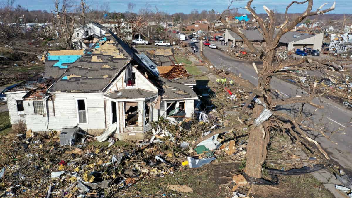 Varios tornados dejan 7 muertos en el centro de Iowa