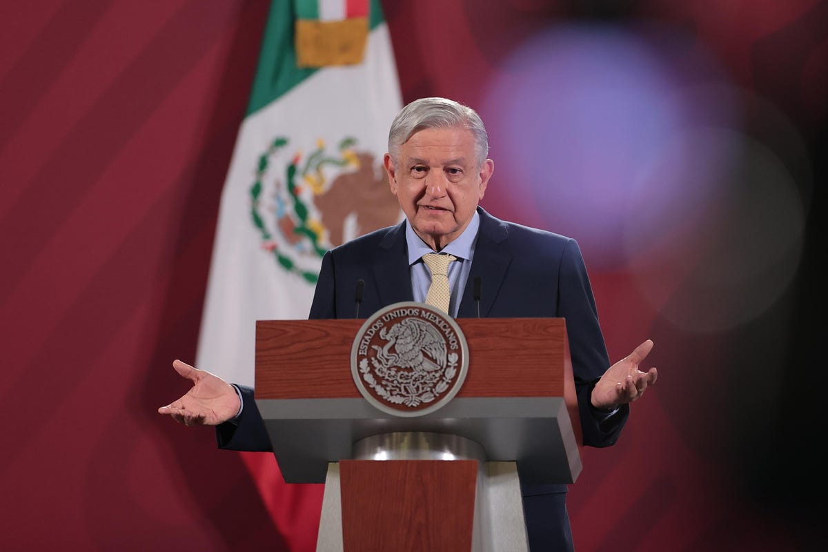 López Obrador envía carta a Biden por controversia comercial