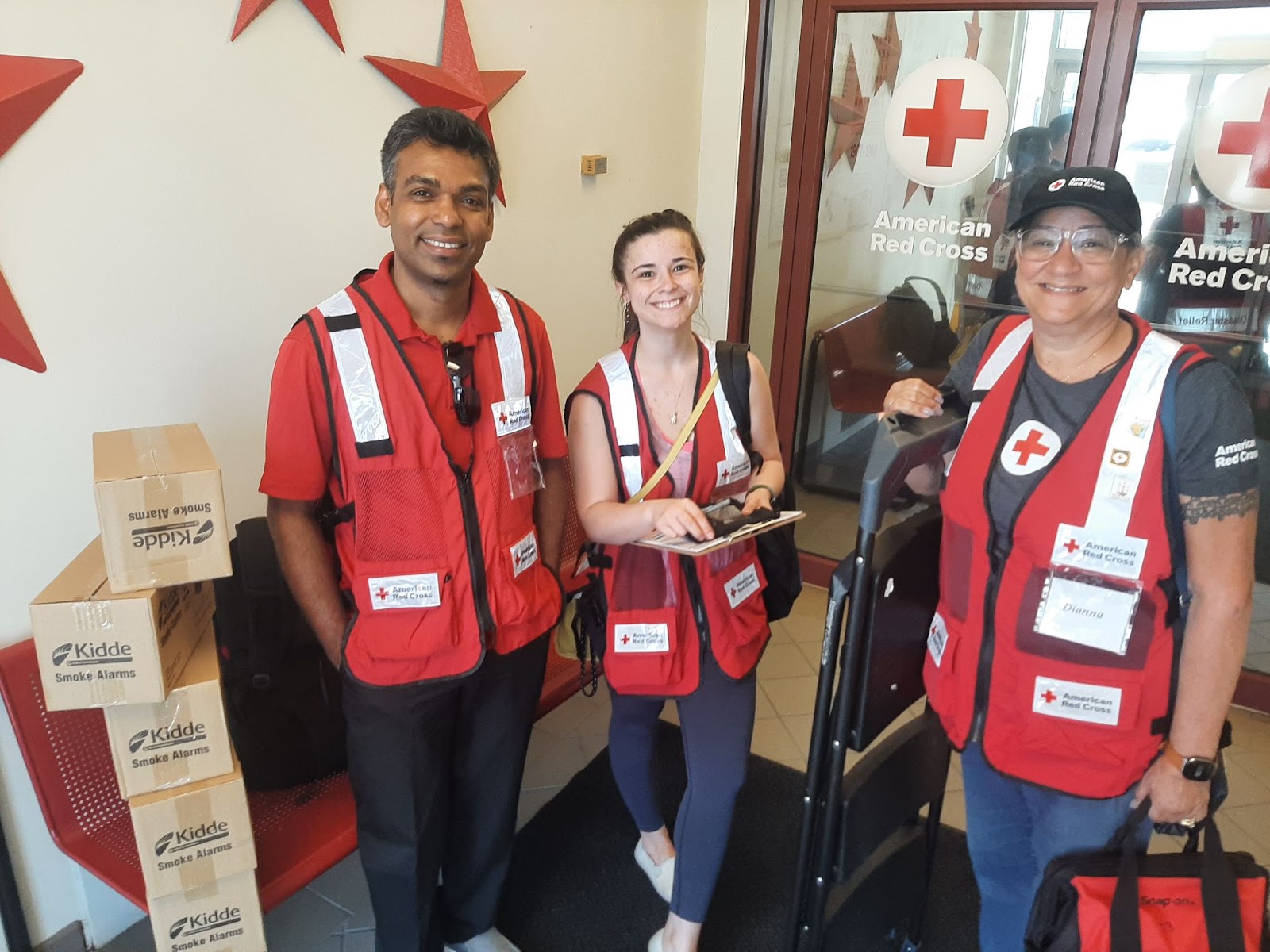 Diana Thrush Voluntaria Bilingüe de la Cruz Roja de SE Wisconsin