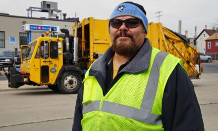 La Ciudad de Milwaukee lanza el Programa de Recolección Limpia y Verde